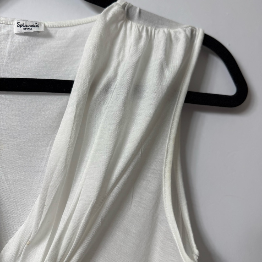 Splendid Top, S, White,Sleeveless, V Neck w/ gathered front Excellent Condition - Picture 3 of 11
